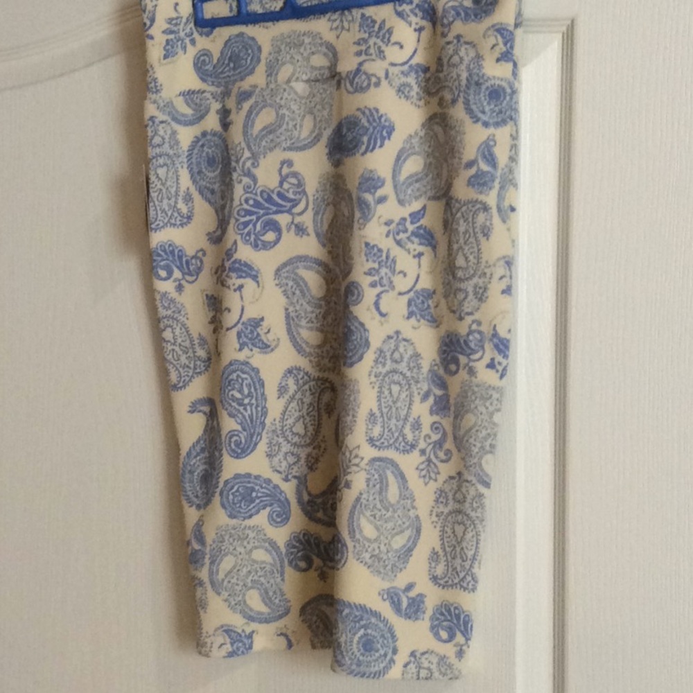 LuLaRoe Cassie size S Paisley print